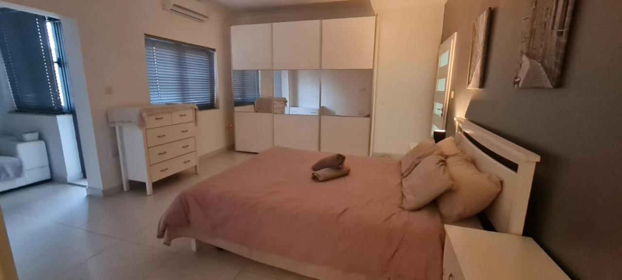 La Casa Cartago Daire St. Paul's Bay Dış mekan fotoğraf